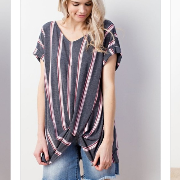 💗BEAUTIFUL TOP - Picture 3 of 4